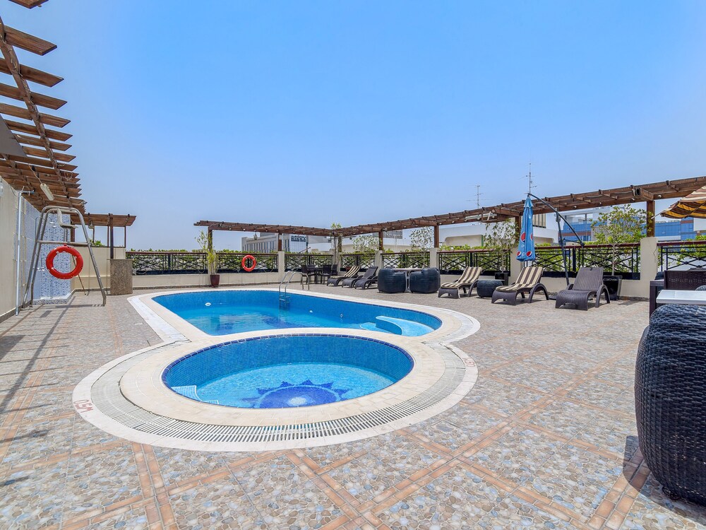 

Roma - Dubai - Landmark Summit Hotel