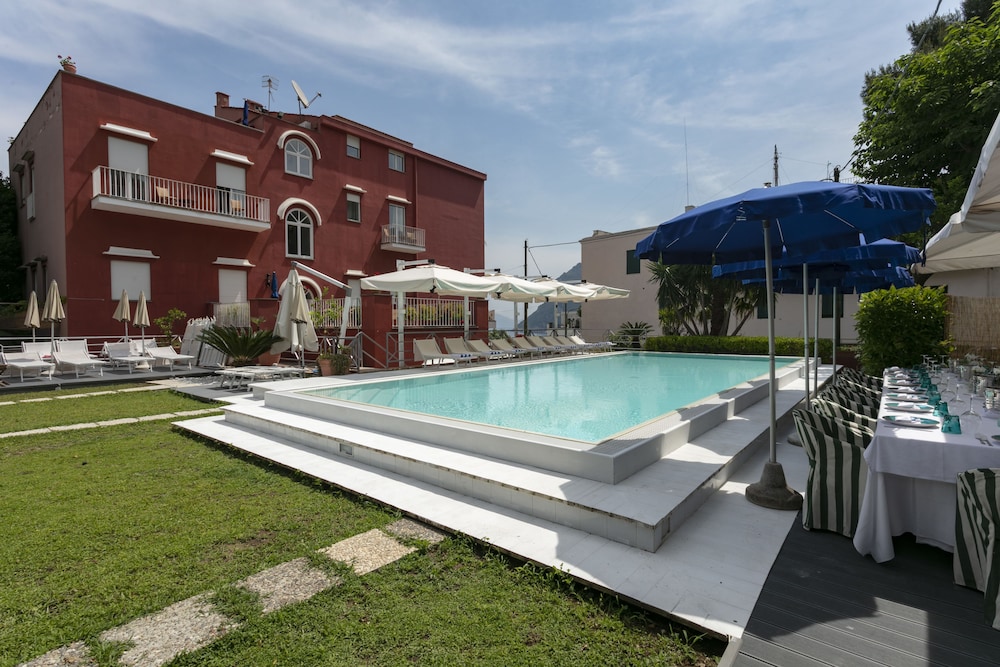 

Milano - Isola di Capri - Palatium Mari