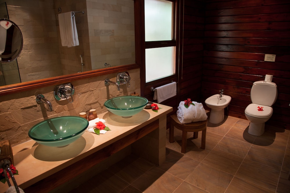 

Verona - St Anne Island - Cerf Island Resort