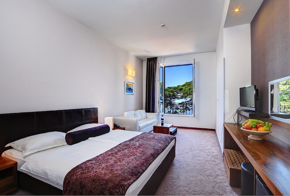 

Milano - Splitska, Brazza - Hotel Lipa