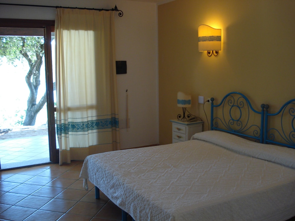 

Bologna - Sant'Antonio di Gallura - Hotel Relais Valkarana