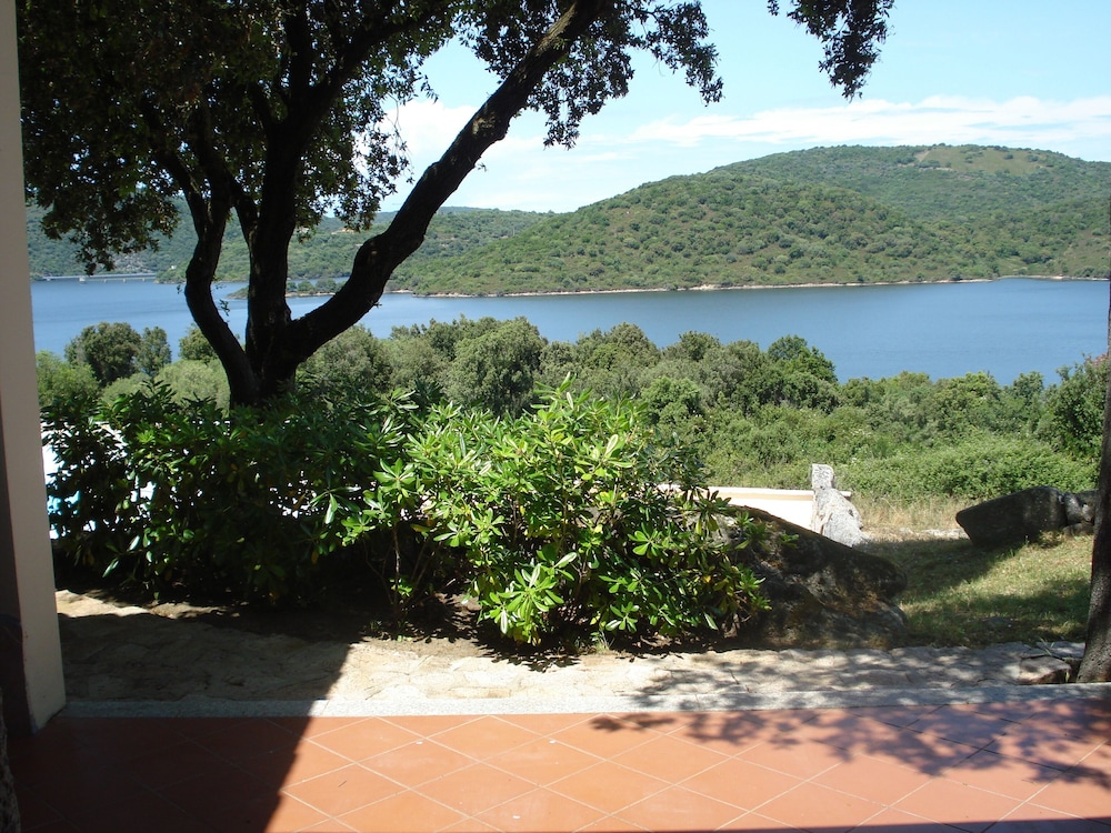 

Napoli - Sant'Antonio di Gallura - Hotel Relais Valkarana