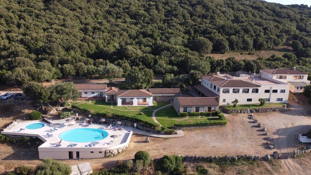 

Verona - Arzachena - Hotel Valkarana Country Relais