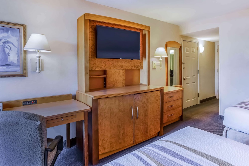 

Bari - Islandia - La Quinta By Wyndham Islip - Macarthur Airport