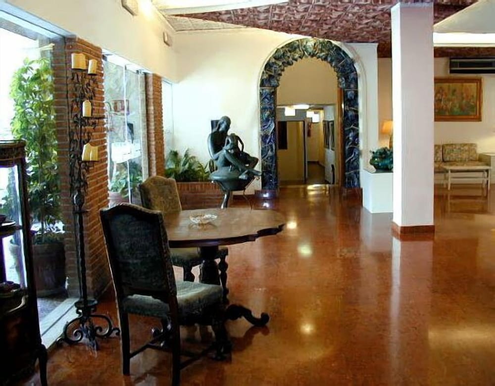 

Bari - Giardini Naxos - Hotel Vello d'Oro