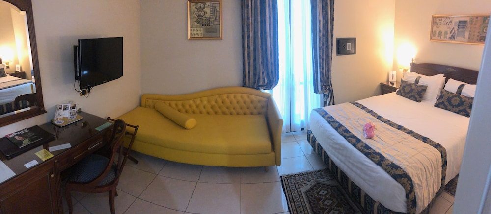 

Bari - Torino - Hotel Villa Savoia