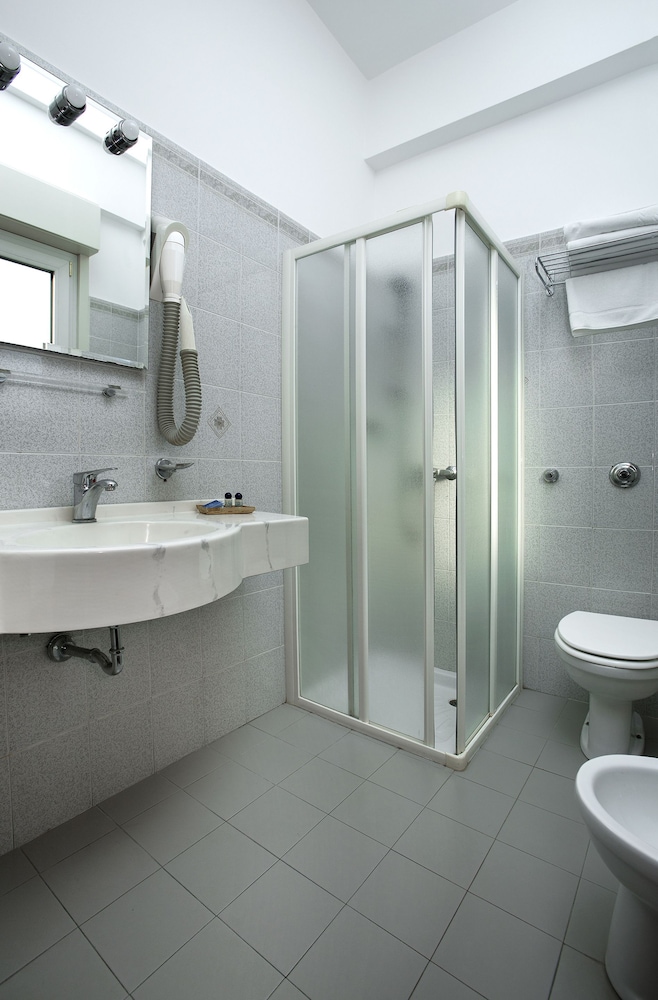 

Roma - Villafranca Tirrena - Hotel Redebora