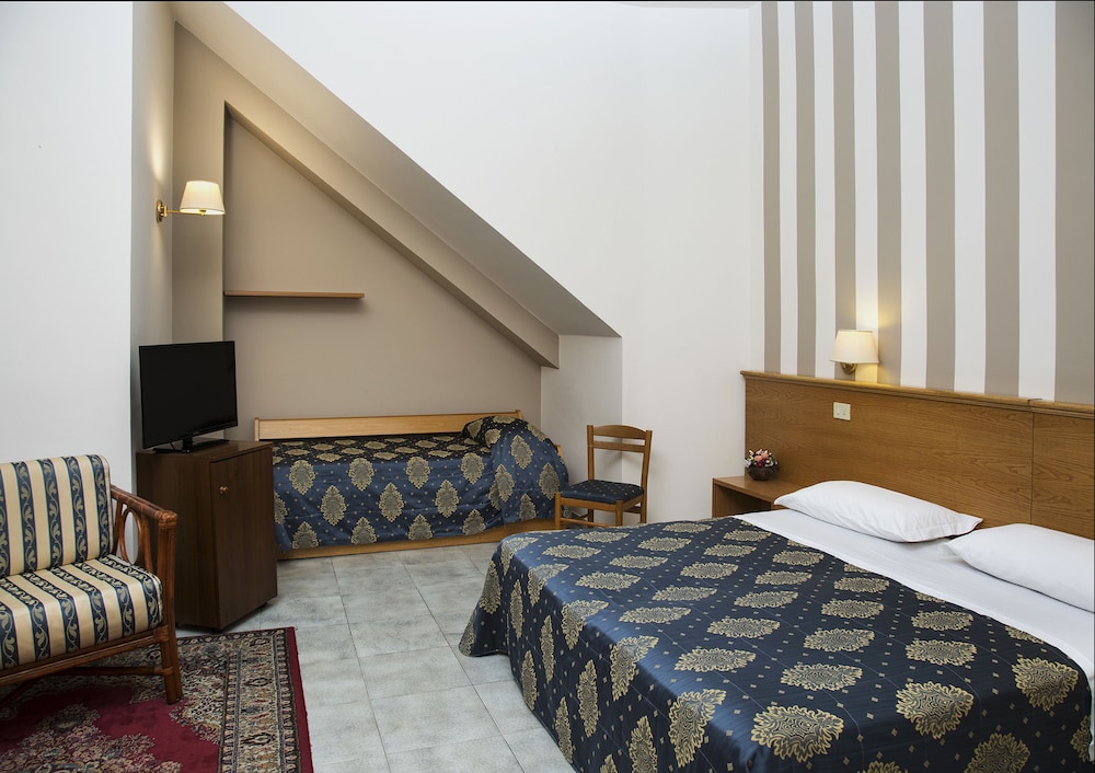 

Torino - Villafranca Tirrena - Hotel Redebora
