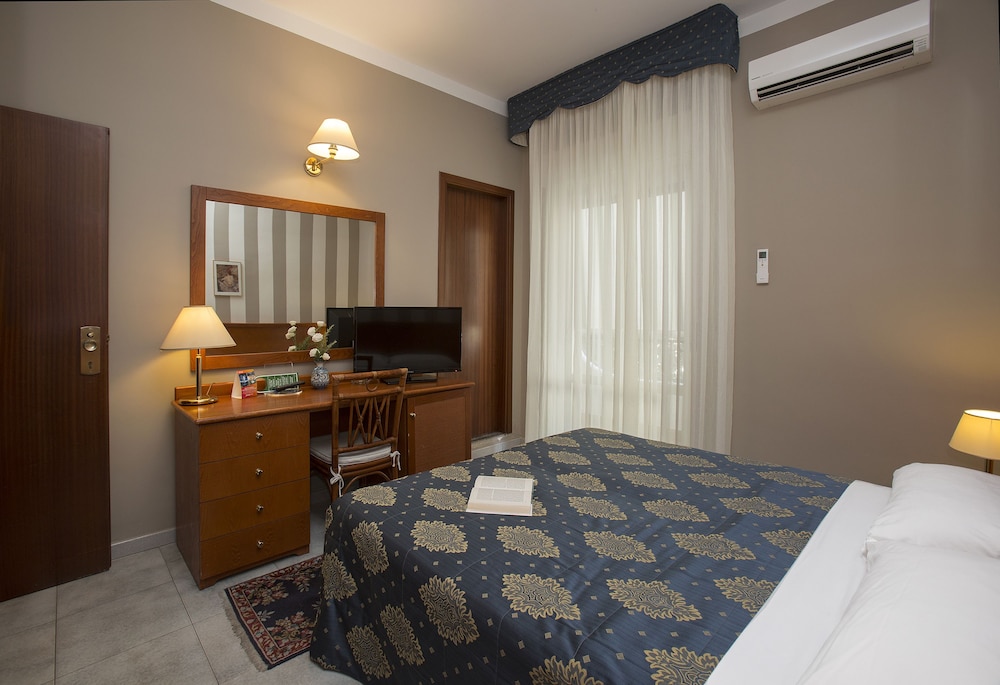 

Venezia - Villafranca Tirrena - Hotel Redebora