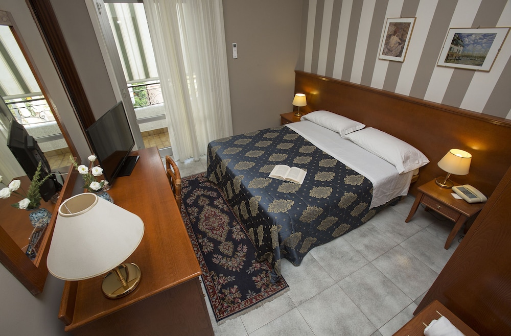 

Bologna - Villafranca Tirrena - Hotel Redebora