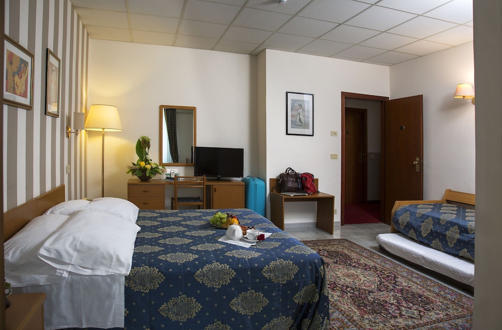 

Bologna - Villafranca Tirrena - Hotel Redebora