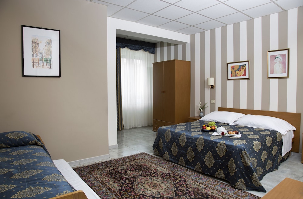 

Milano - Villafranca Tirrena - Hotel Redebora