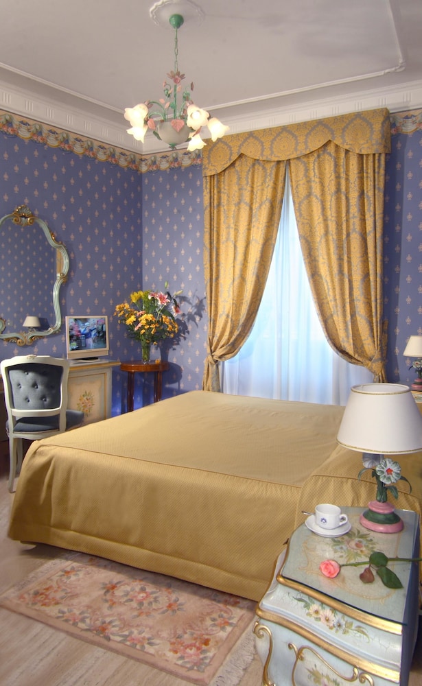 

Olbia - Roma - Hotel Villa San Lorenzo Maria