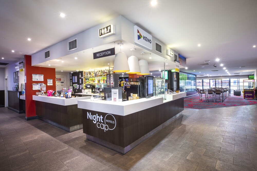 

Milano - Essendon North - Nightcap at Ashley Hotel