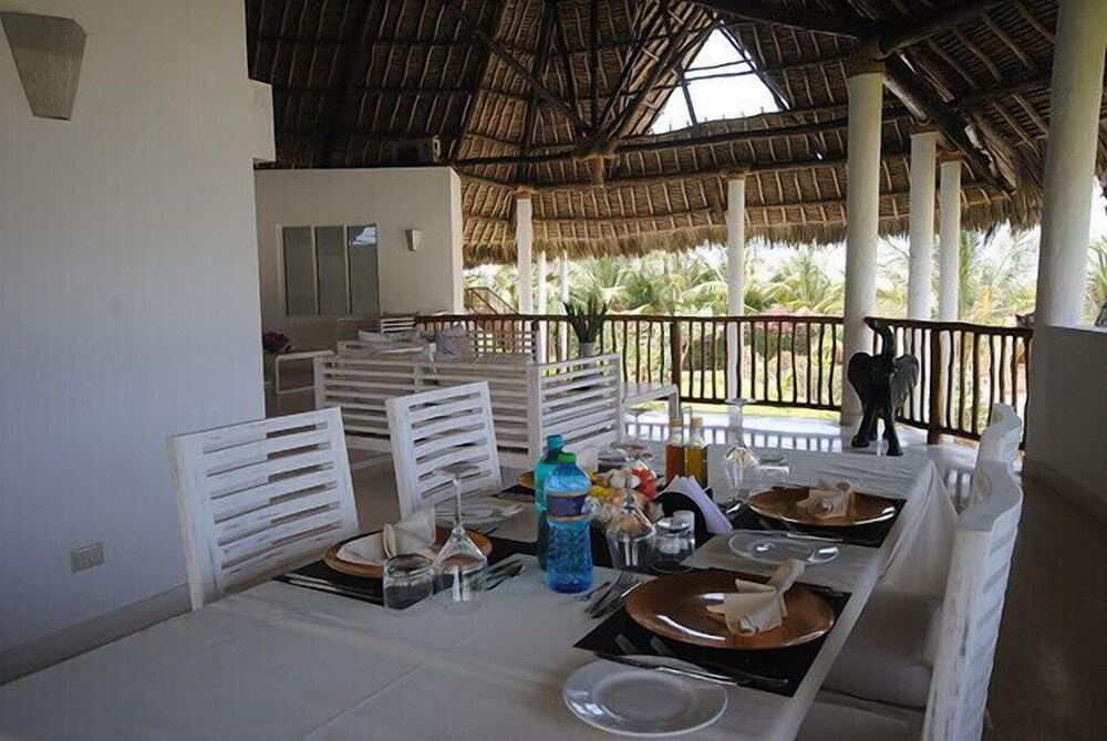 

Milano - Mambrui - Kola Beach Resort