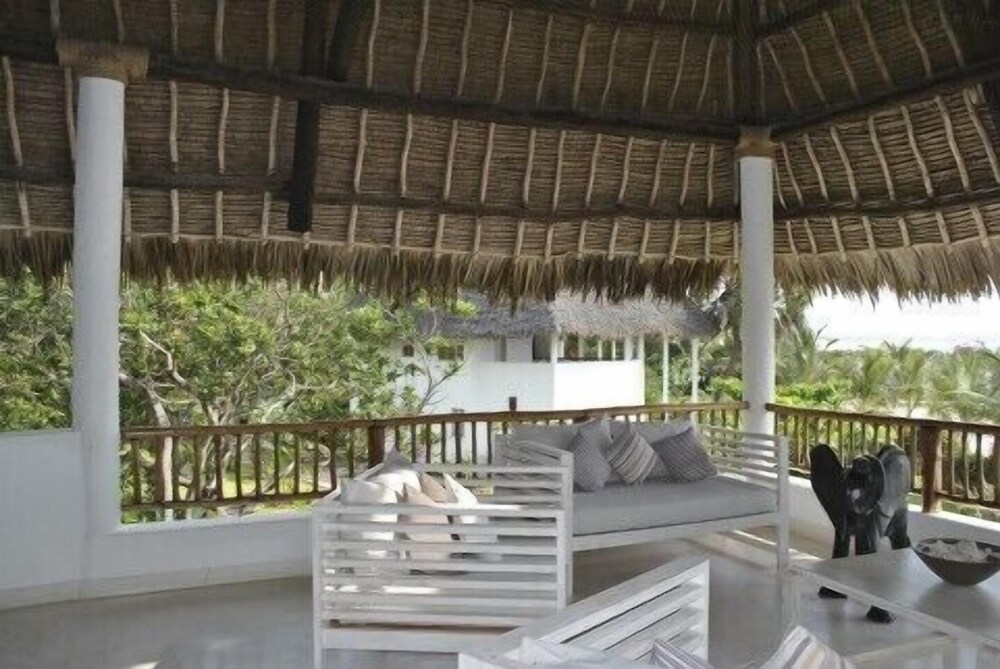 

Roma - Mambrui - Kola Beach Resort