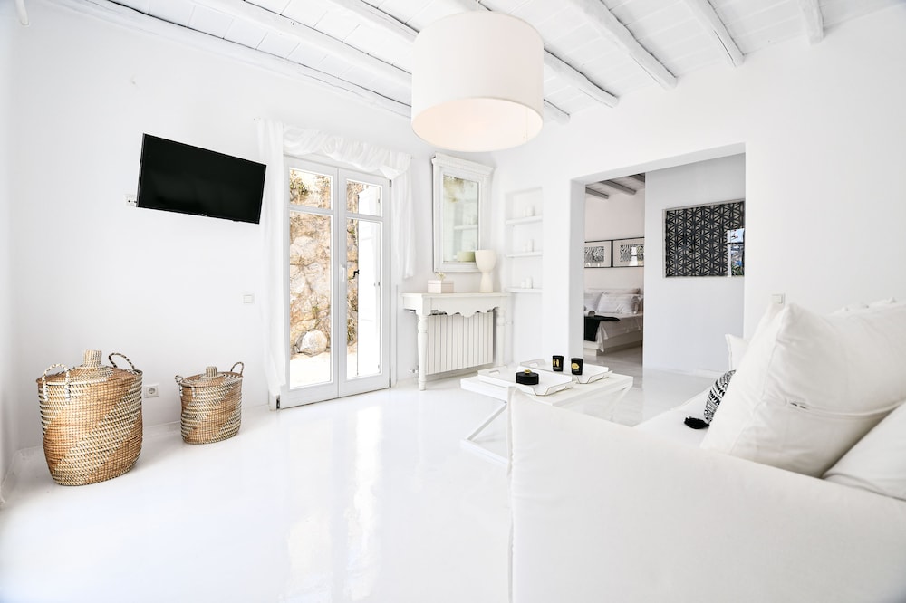 

Bologna - Mykonos, Isole Greche - The One Mykonos