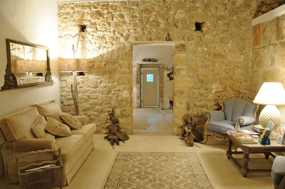 

Bologna - Marzamemi - Scilla Maris Charming Suites