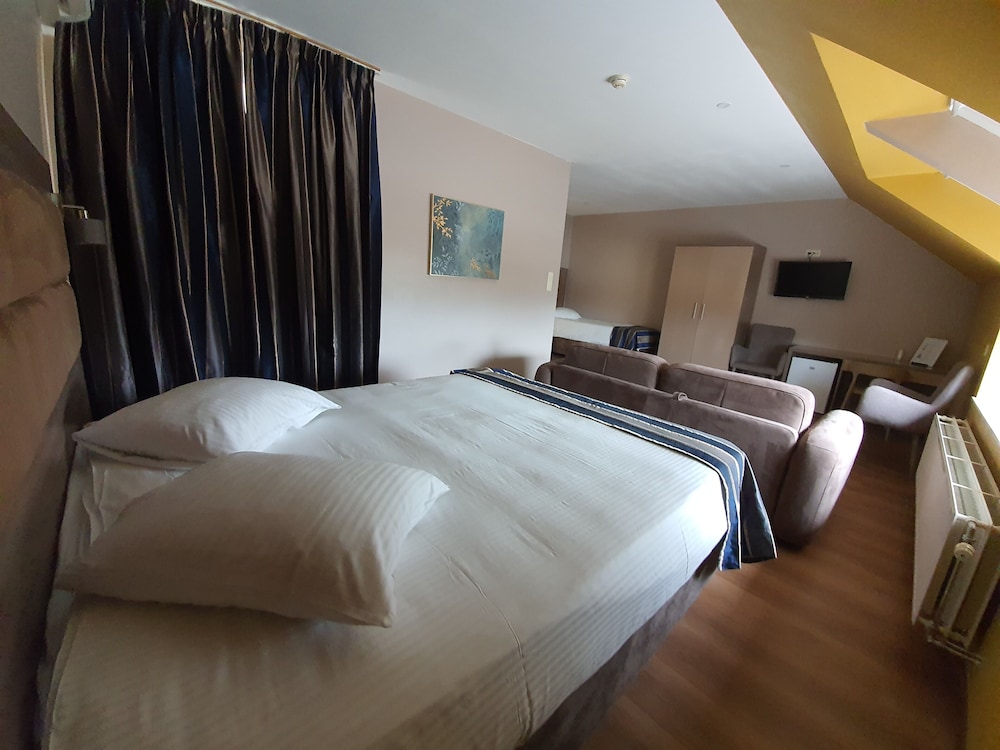 

Brindisi - Bruxelles - Hotel Midi-Zuid