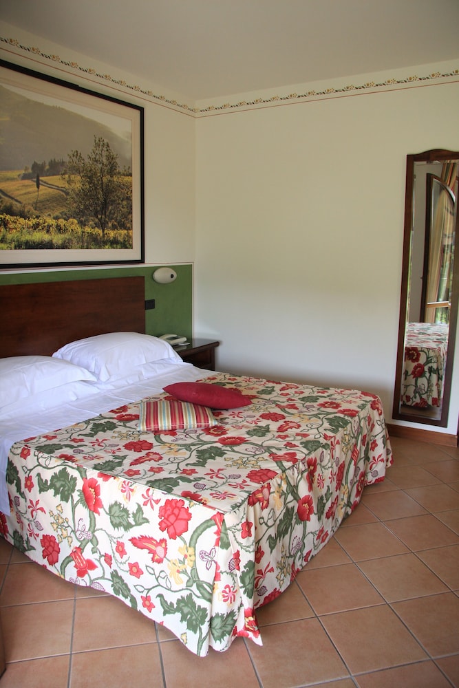 

Catania - Colle di Val d'Elsa - Hotel Sovestro