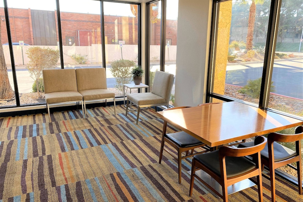 

Roma - Spring Valley (NV) - Fairfield Inn Las Vegas Convention Center