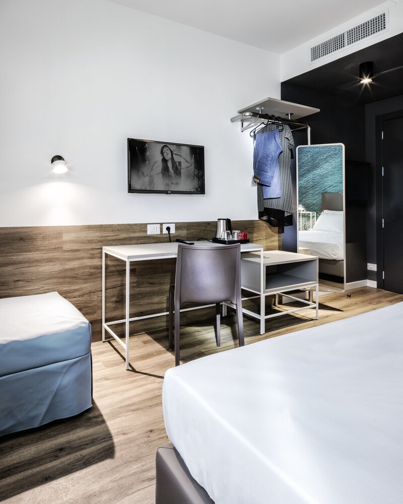 

Catania - Fregene - Best Western Hotel Corsi