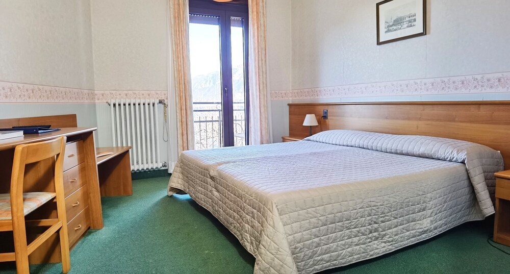 

Bari - Gargnano - Hotel S.Maria
