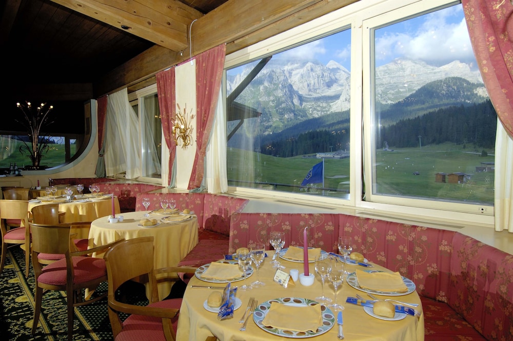 

Roma - Val di Sole - TH Madonna di Campiglio | Golf Hotel