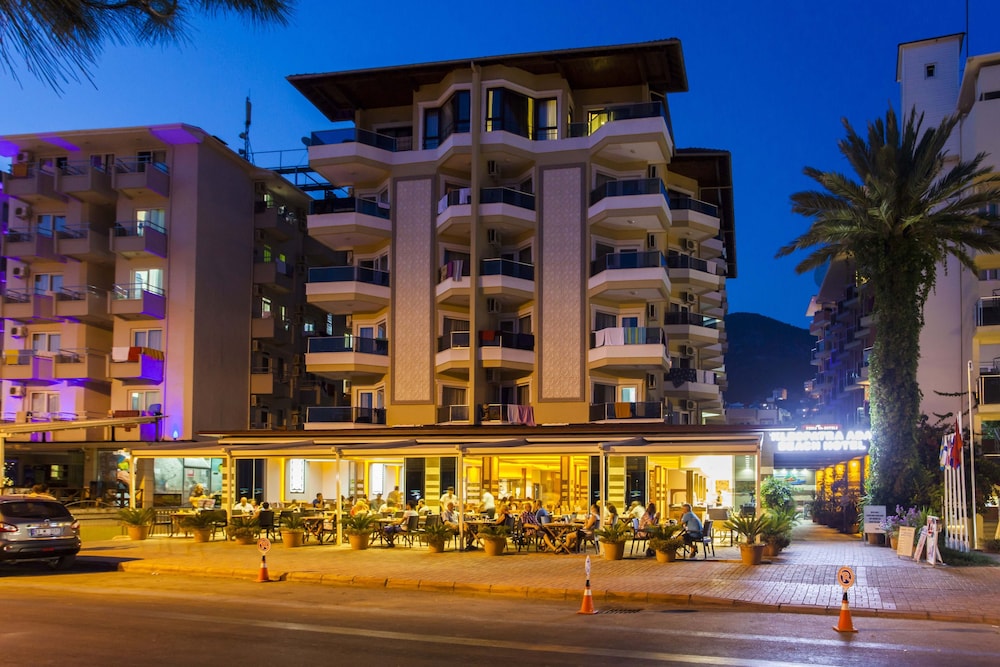 

Venezia - Konaklı - Kleopatra Ada Beach Hotel