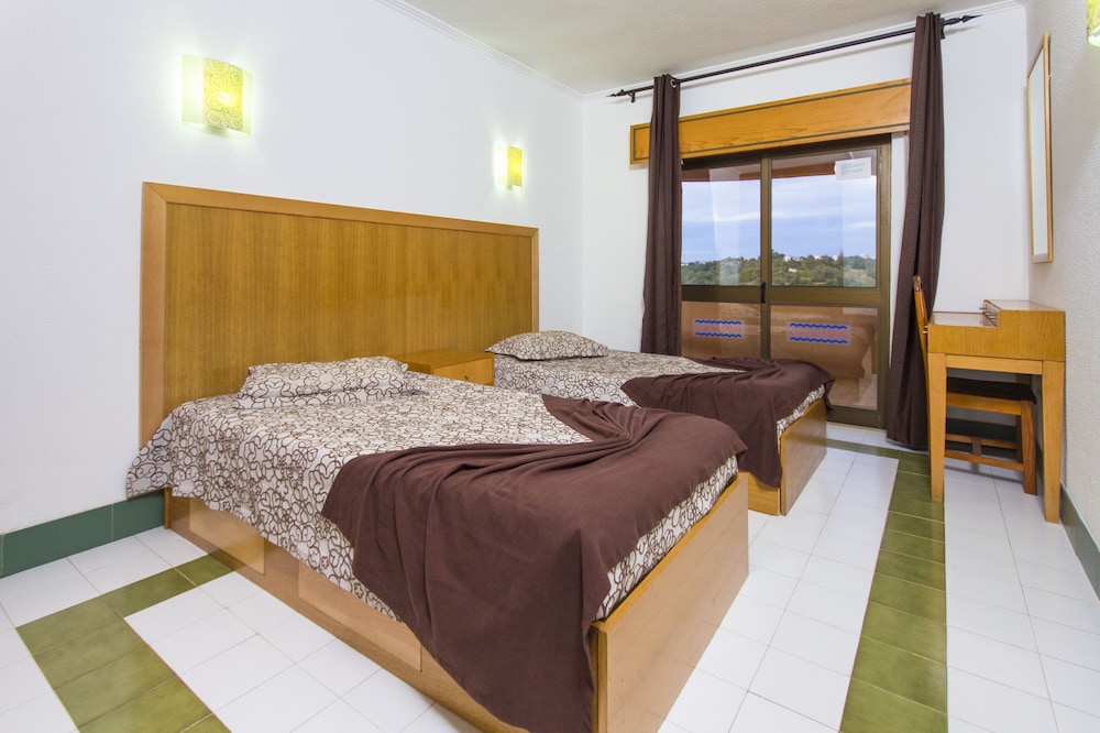 

Bari - Albufeira - Choromar Apartments