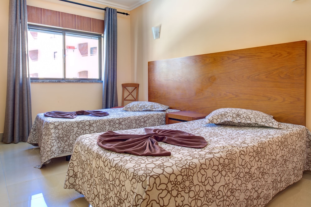 

Napoli - Albufeira - Choromar Apartments