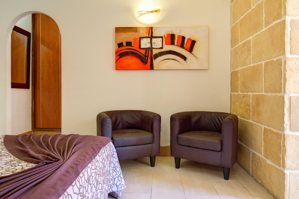 

Pisa - Faro - Choromar Apartments