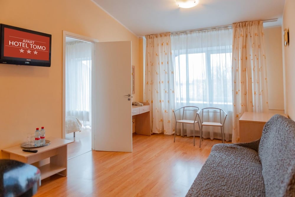 

Napoli - Riga - Apart Hotel Tomo FREE PARKING