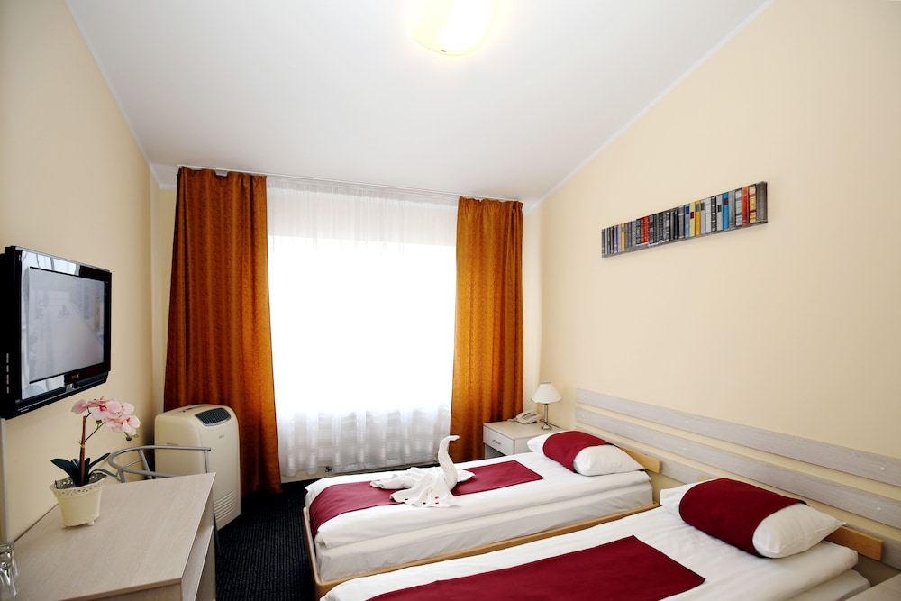 

Bologna - Riga - Apart Hotel Tomo FREE PARKING