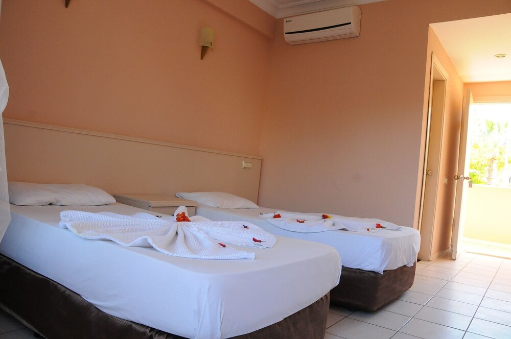 

Milano - Kemer - Ares Dream Hotel- All Inclusive