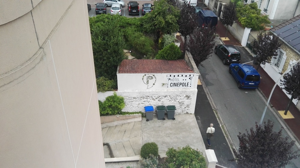

Cagliari - Bagnolet - Hôtel Cinépole 3 étoiles Joinville le Pont