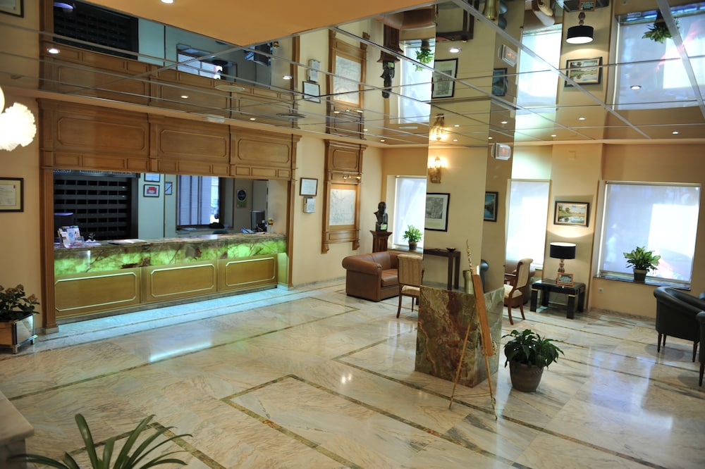 

Milano - Ciudad Real - Hotel Santa Cecilia