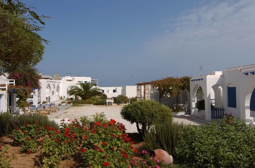 

Milano - Naousa, Paros - Bungalows Marina