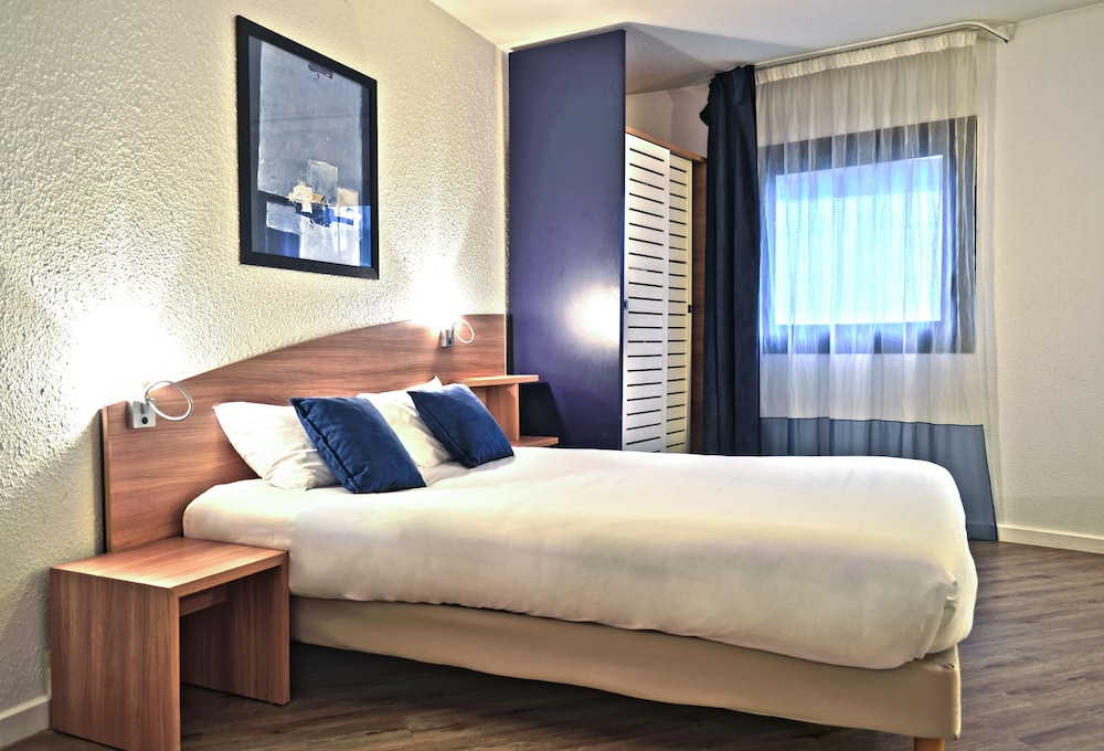 

Lamezia Terme - Parigi - Art Hotel Paris Est