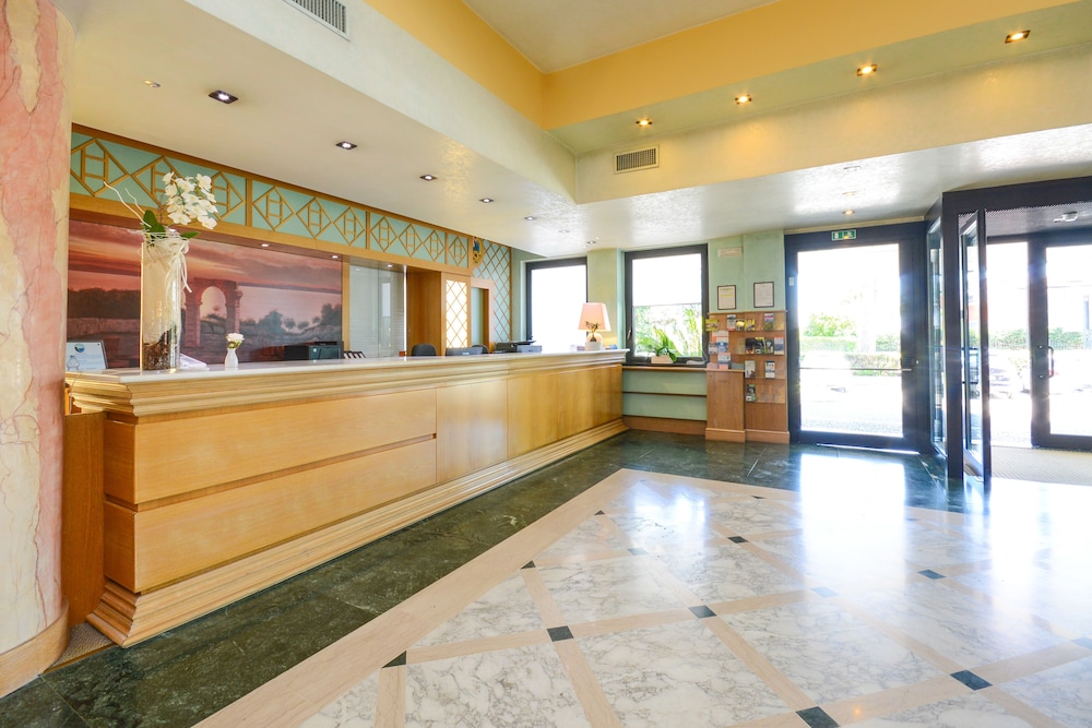 

Catania - Sirmione - Hotel Oliveto