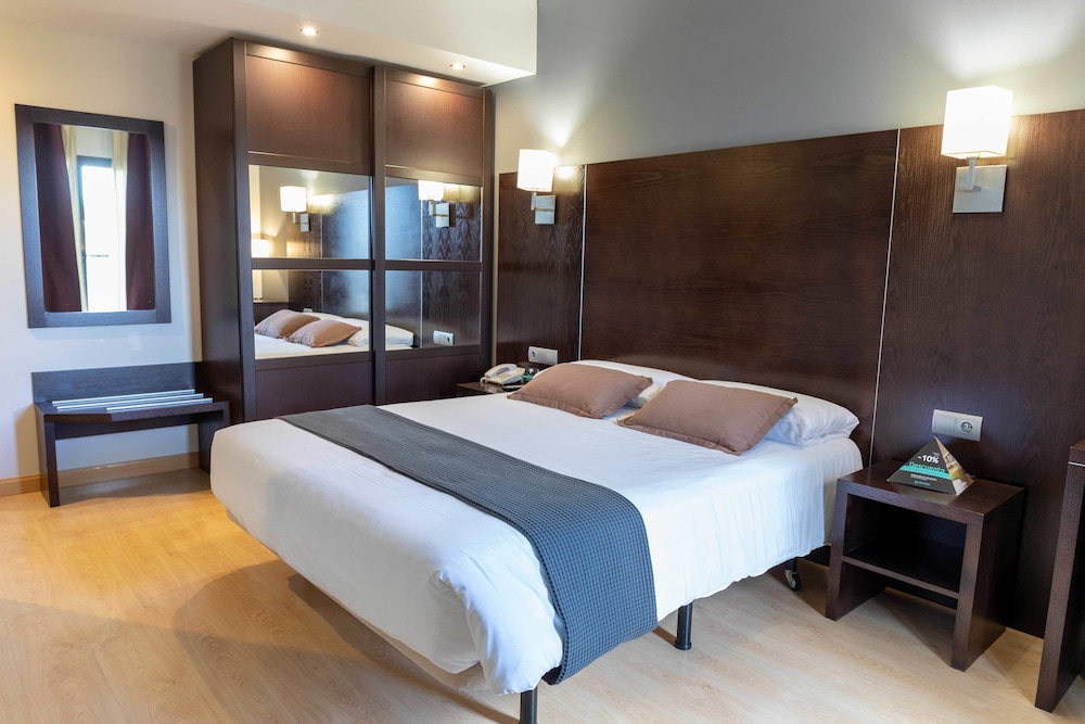 

Milano - Burgos - Hotel Alda Cardeña