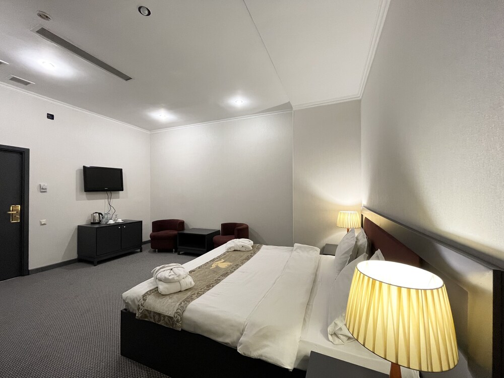 

Roma - Almaty - Grand Erbil Hotel