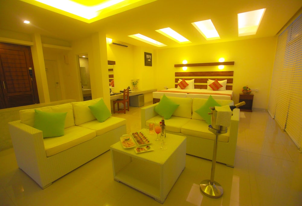 

Pisa - Negombo - Beacon Beach Hotel