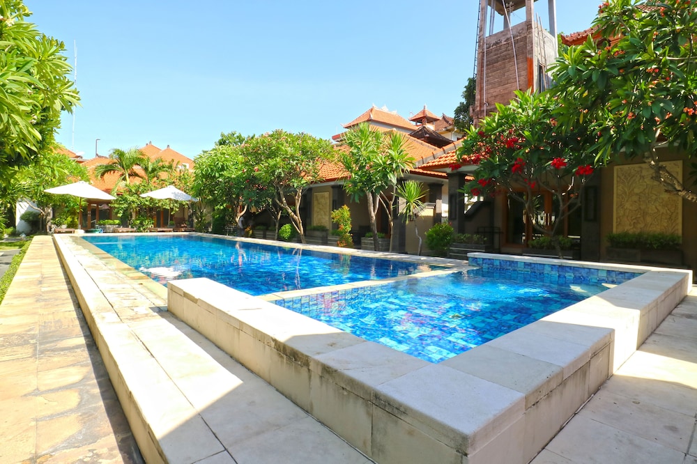 

Venezia - Kerobokan - Gora Beach Inn