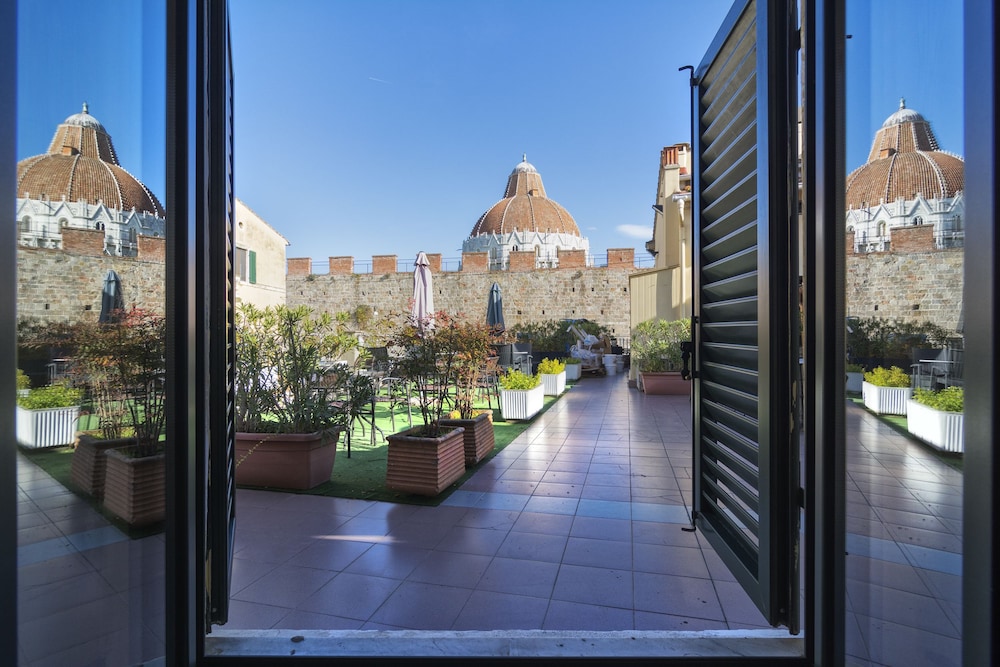 

Bari - Pisa - Hotel Il Giardino