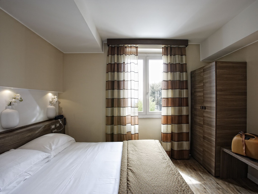 

Milano - Assisi - Hotel Porta Nuova