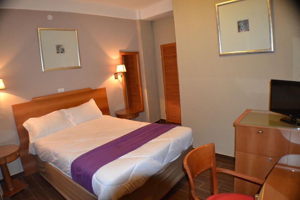 

Roma - Addis Ababa - Fasil International Hotel