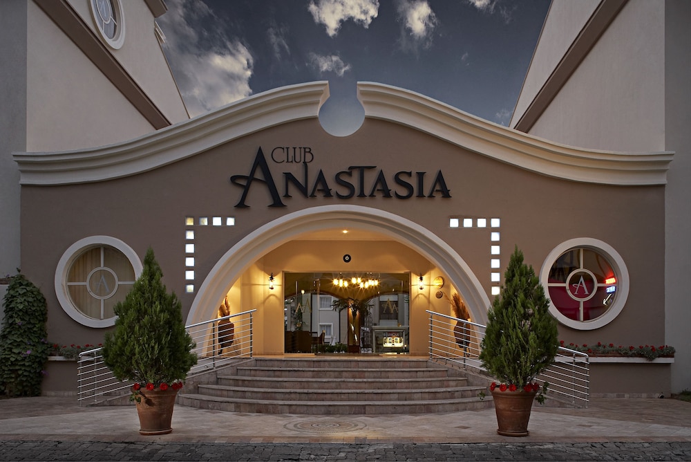 

Milano - Icmeler - Club Anastasia - Family Hotel