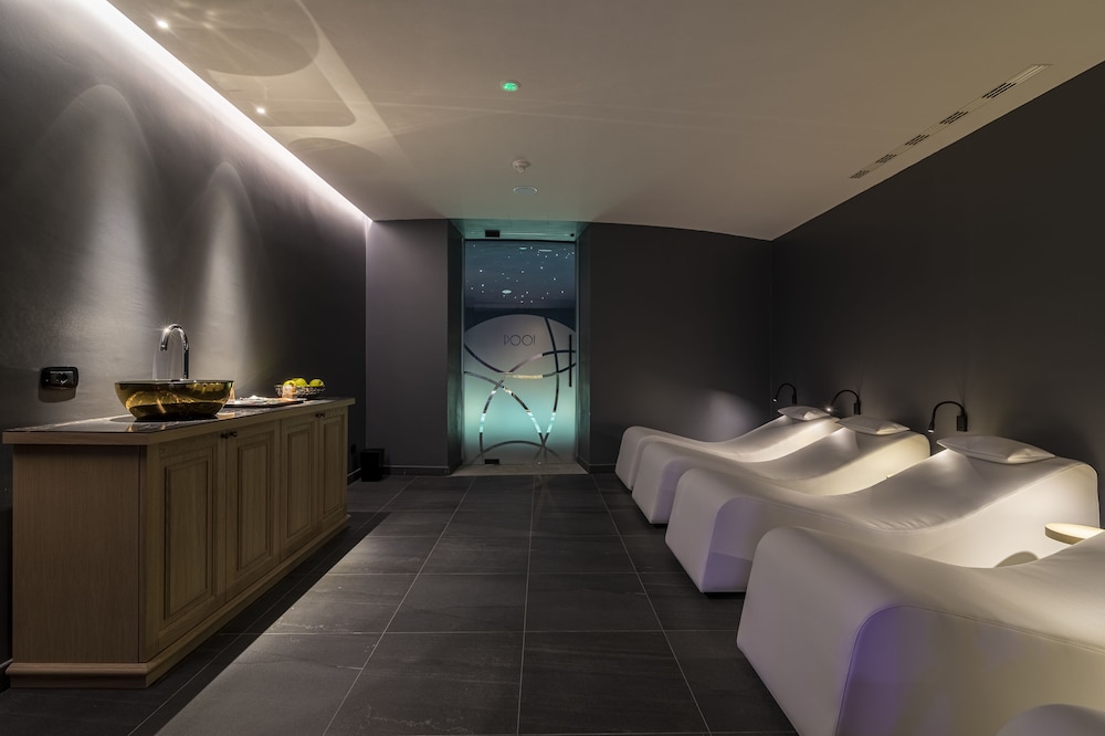 

Napoli - Soprabolzano - Stadt Hotel Città