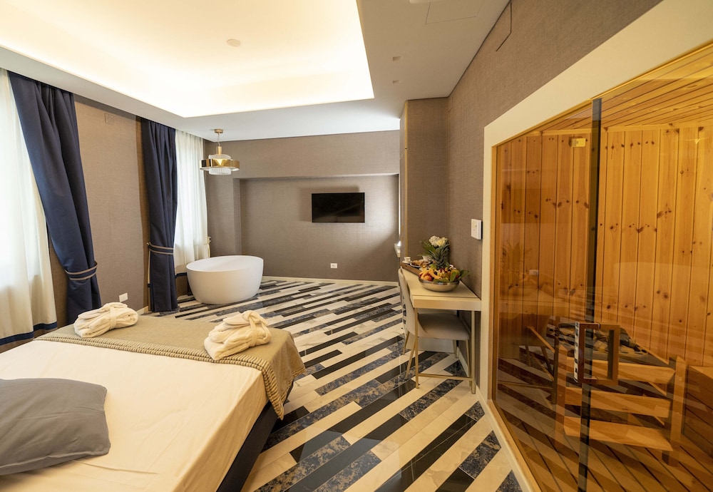 

Milano - Monte di Procida - Hotel Cala Moresca